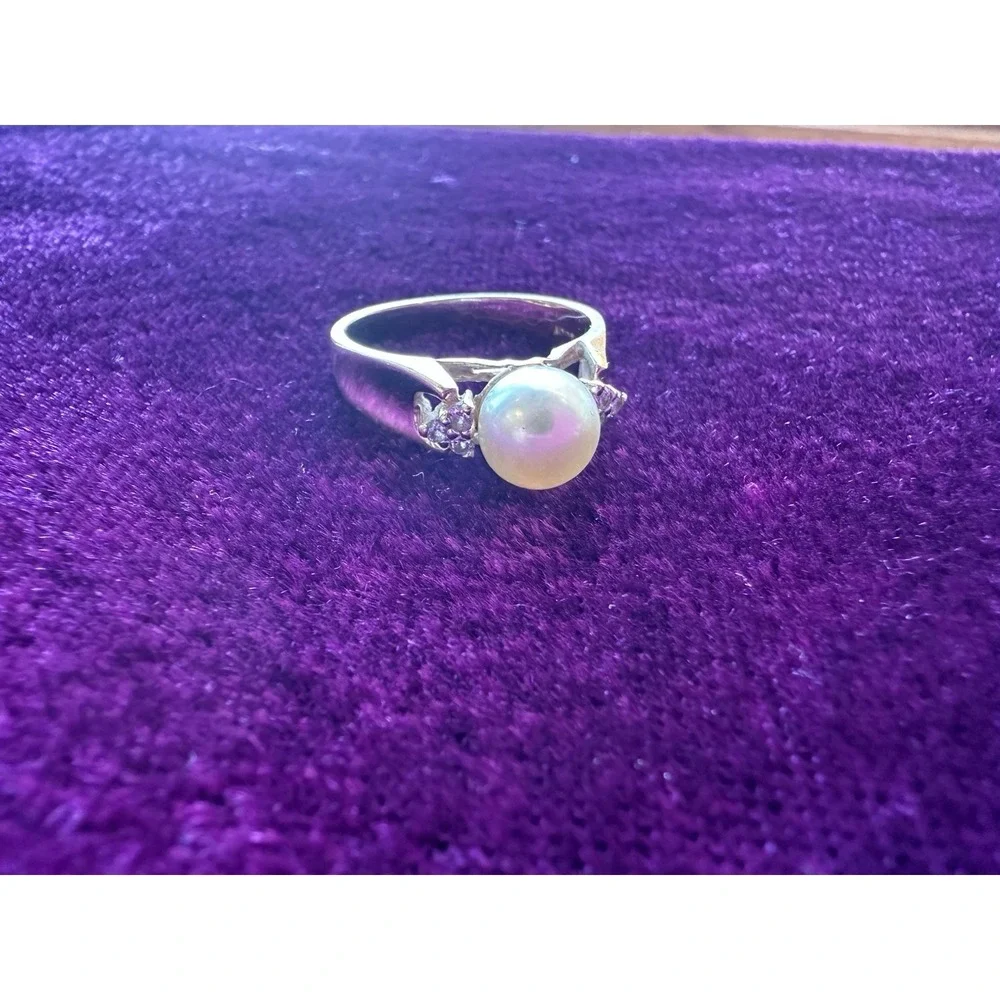 14K Gold Pearl & Diamond Ring Vintage Classic Setting Imprint‎ ADRG Heart size 7